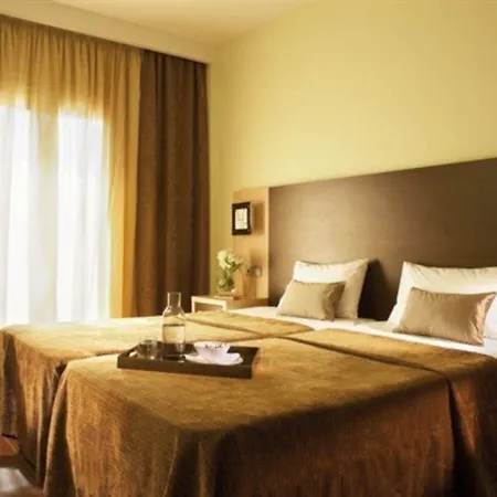 Anessis Hotel 3*