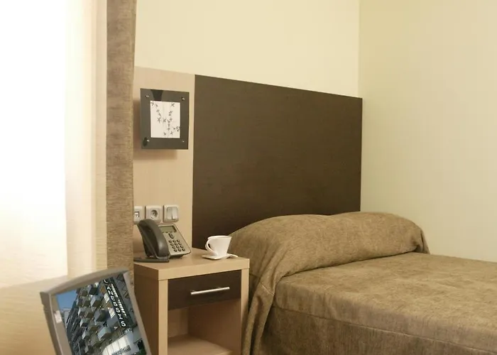 Otel Anessis 3*